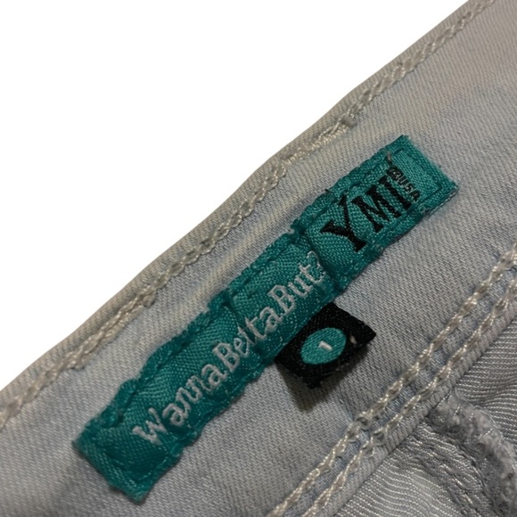 YMI Wanna Betta Butt Size 1 Skinny Jeggings Leggings Jeans Light Wash - Picture 3 of 3